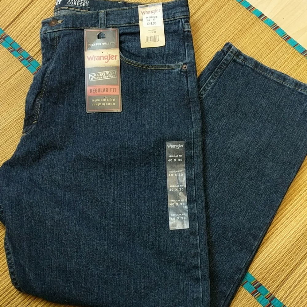 Men's Wrangler Blue Jeans regular  nwt 4-way Flex